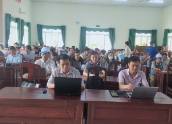 120 công dân xã Bù Nho được tập huấn chuyển đổi số cộng đồng.
